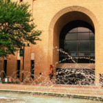 photo of exterior of UNT's Willis Library with fountain